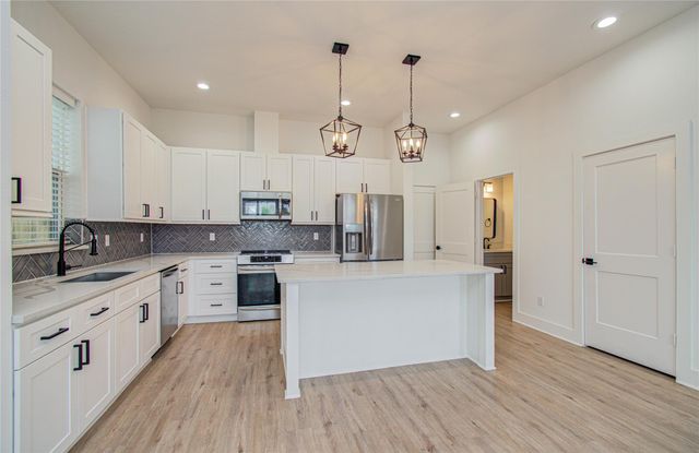 6420 Highland Pine Lane, Houston, TX 77091