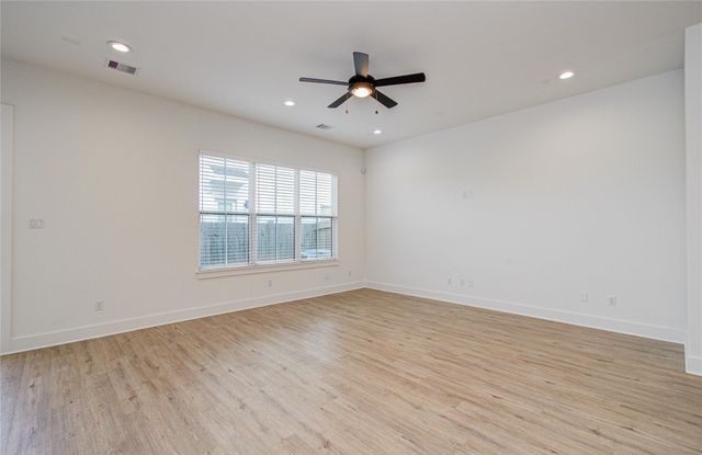 6420 Highland Pine Lane, Houston, TX 77091