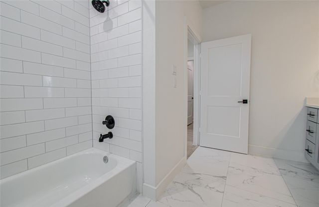 6420 Highland Pine Lane, Houston, TX 77091