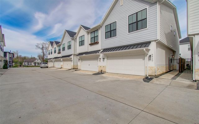 6420 Highland Pine Lane, Houston, TX 77091