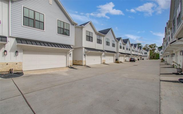 6420 Highland Pine Lane, Houston, TX 77091