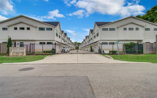 6420 Highland Pine Lane, Houston, TX 77091