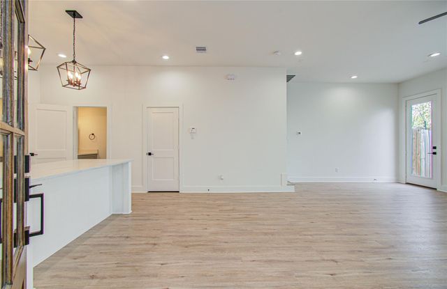 6420 Highland Pine Lane, Houston, TX 77091