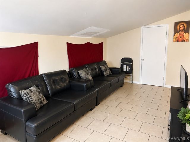 2448 E 4TH Street, Montgomery, AL 36106