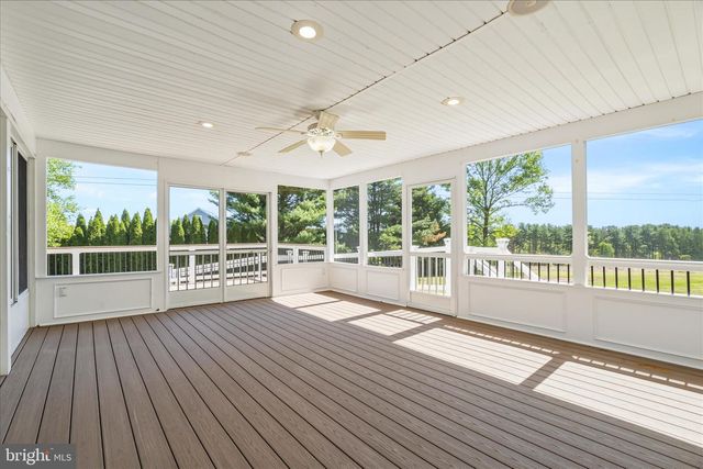 6254 HICKORY RD, Stewartstown, PA 17363