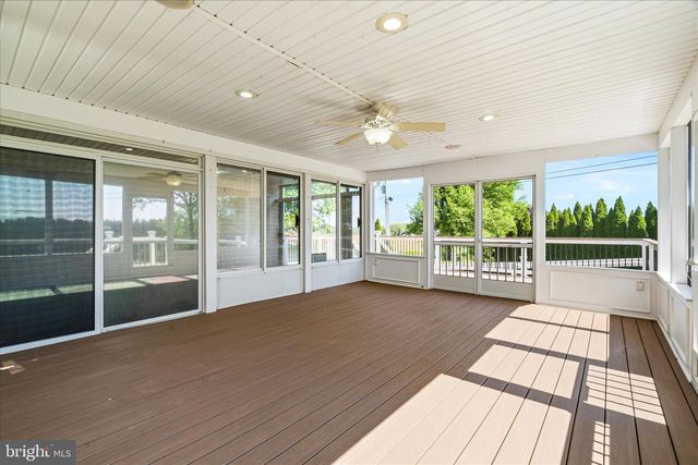 6254 HICKORY RD, Stewartstown, PA 17363