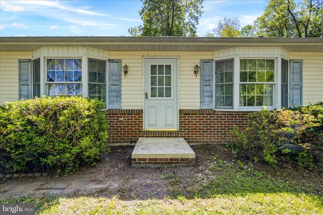 6254 HICKORY RD, Stewartstown, PA 17363