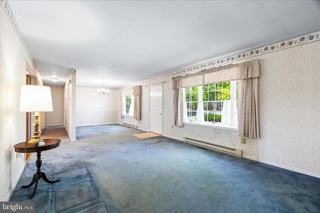 6254 HICKORY RD, Stewartstown, PA 17363
