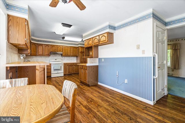 6254 HICKORY RD, Stewartstown, PA 17363