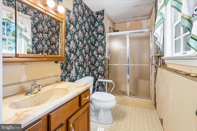 6254 HICKORY RD, Stewartstown, PA 17363