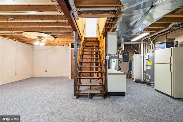 6254 HICKORY RD, Stewartstown, PA 17363