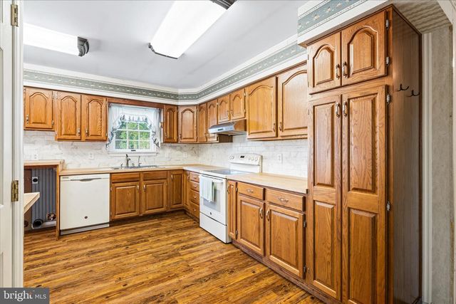 6254 HICKORY RD, Stewartstown, PA 17363