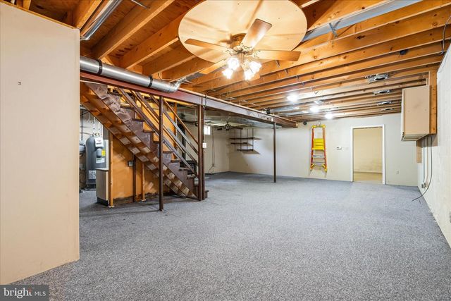 6254 HICKORY RD, Stewartstown, PA 17363