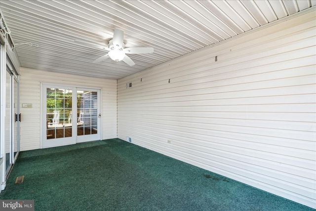 6254 HICKORY RD, Stewartstown, PA 17363