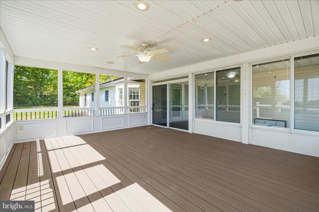 6254 HICKORY RD, Stewartstown, PA 17363