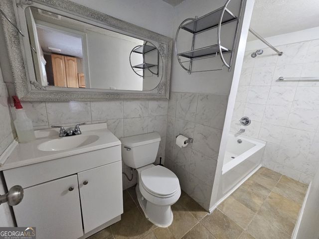 2701 Bluffton Road, Buford, GA 30519