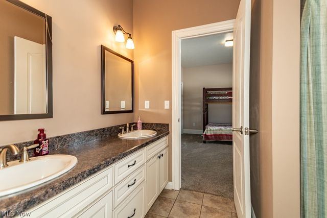 12195 Arborwood Way, Chardon, OH 44024