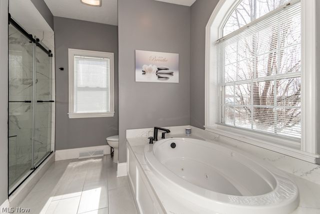 12195 Arborwood Way, Chardon, OH 44024