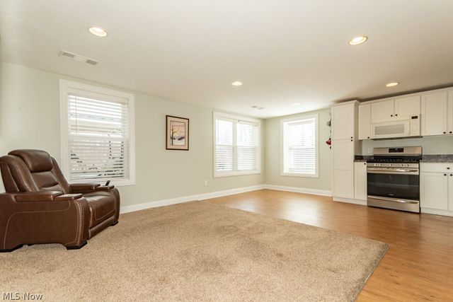 12195 Arborwood Way, Chardon, OH 44024