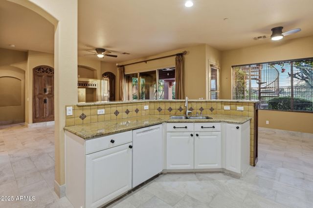 10453 E ACOMA Drive, Scottsdale, AZ 85255