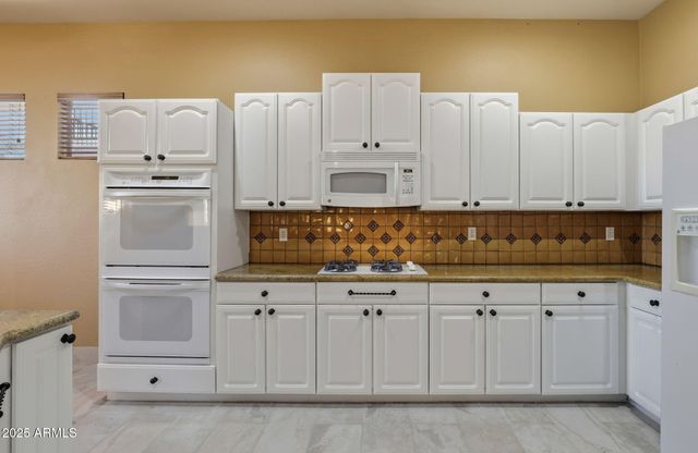 10453 E ACOMA Drive, Scottsdale, AZ 85255