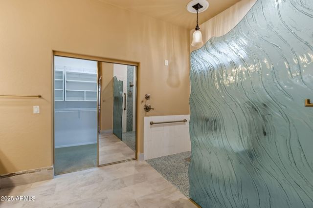 10453 E ACOMA Drive, Scottsdale, AZ 85255