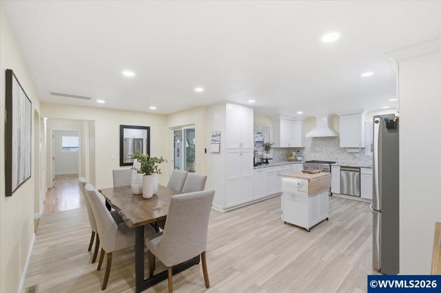 2517 NW Gibson Hill Rd, Albany, OR 97321