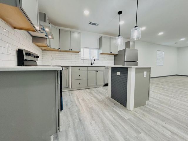 1477 Olive SW Street, Atlanta, GA 30310