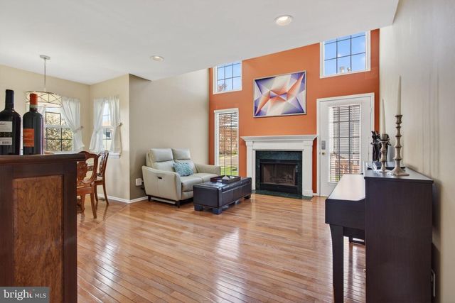1 FISHER DR, Hillsborough, NJ 08844