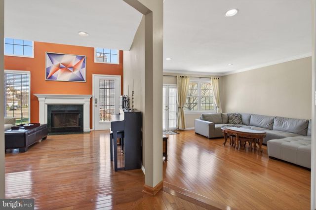 1 FISHER DR, Hillsborough, NJ 08844