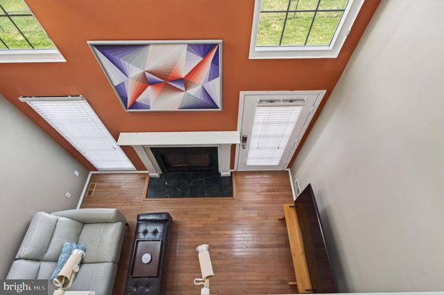 1 FISHER DR, Hillsborough, NJ 08844