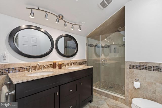 1 FISHER DR, Hillsborough, NJ 08844