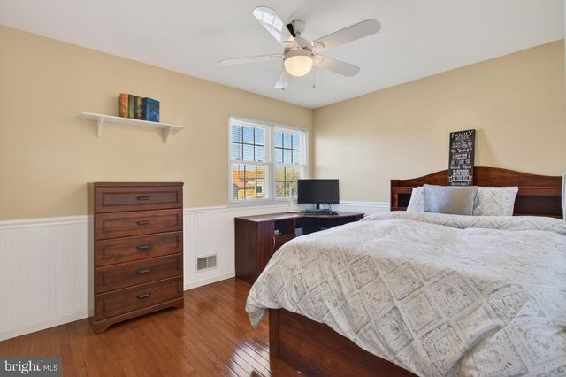 1 FISHER DR, Hillsborough, NJ 08844