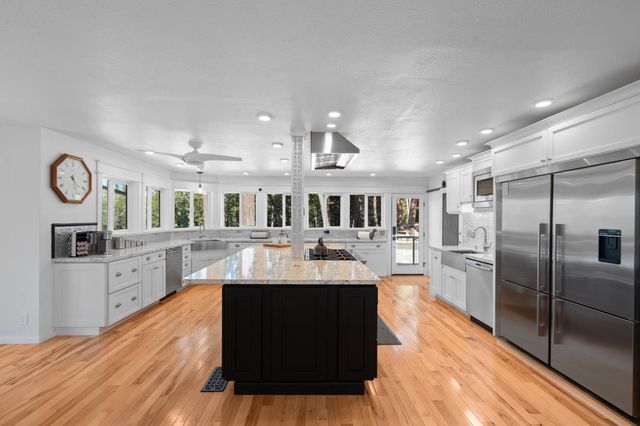 2909 Greenbrook Dr, Camino, CA 95709