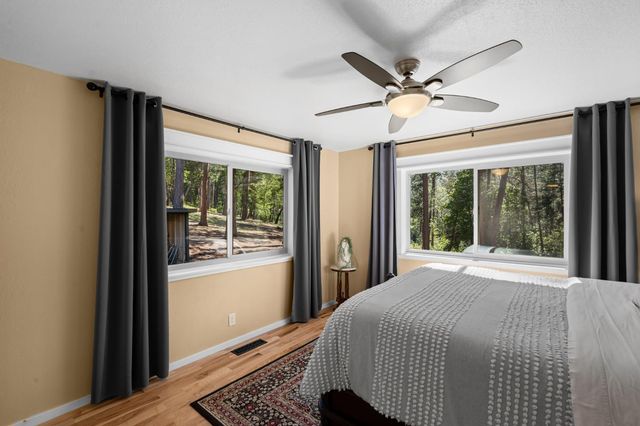 2909 Greenbrook Dr, Camino, CA 95709