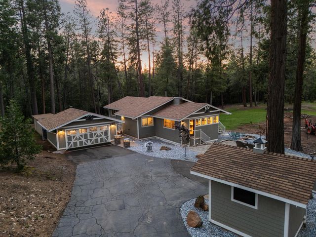 2909 Greenbrook Dr, Camino, CA 95709
