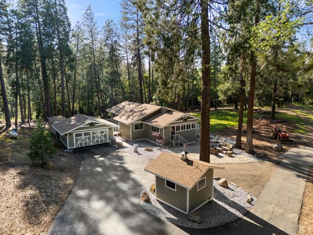 2909 Greenbrook Dr, Camino, CA 95709