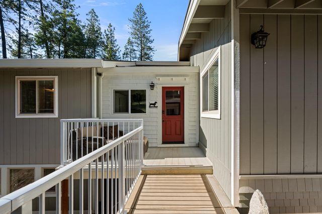 2909 Greenbrook Dr, Camino, CA 95709