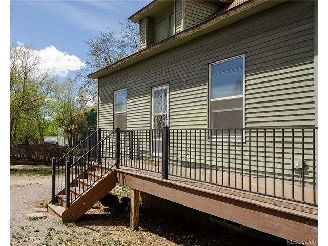 445 Hover St, Longmont, CO 80501