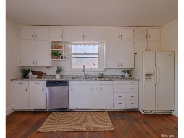 445 Hover St, Longmont, CO 80501