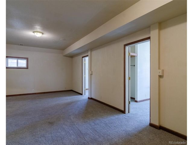 445 Hover St, Longmont, CO 80501