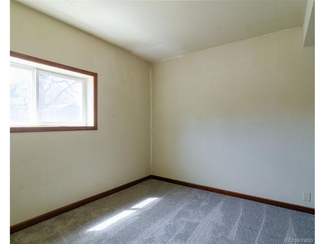 445 Hover St, Longmont, CO 80501