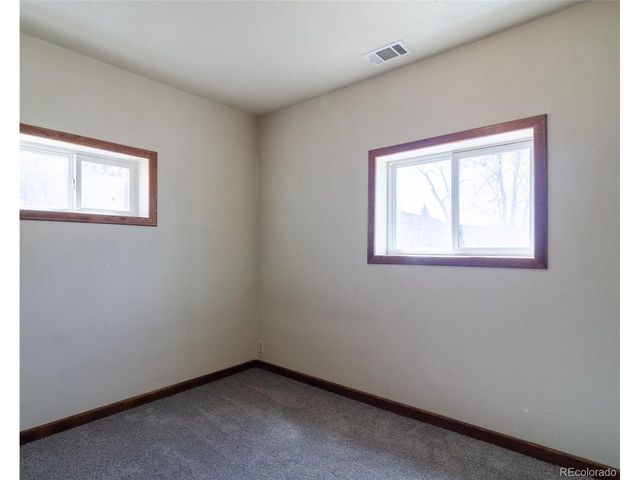 445 Hover St, Longmont, CO 80501