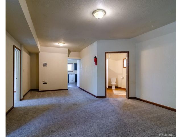 445 Hover St, Longmont, CO 80501