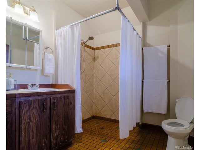 445 Hover St, Longmont, CO 80501