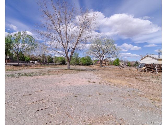 445 Hover St, Longmont, CO 80501