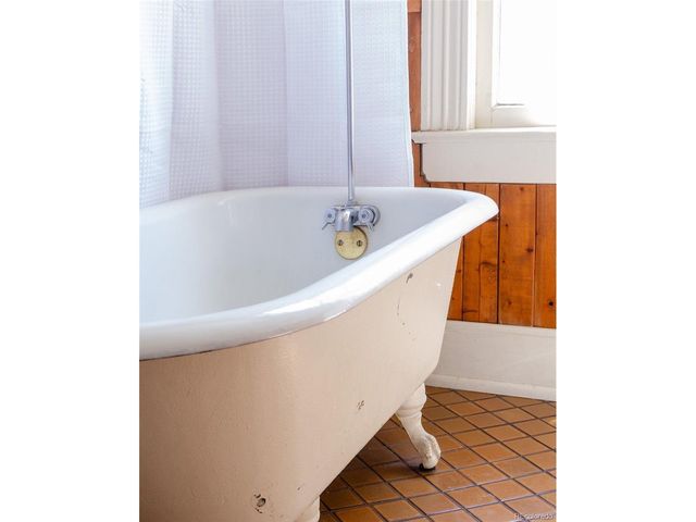 445 Hover St, Longmont, CO 80501