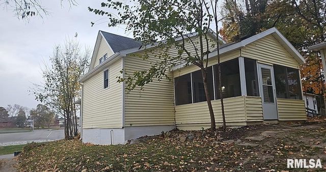 1122 MAPLE Street, Mt Vernon, IL 62864