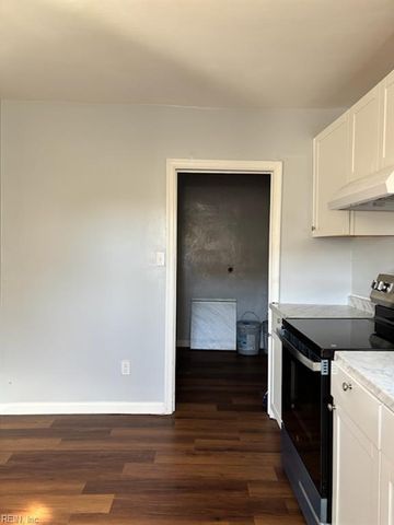 648 Ivy AVE, Newport News, VA 23607