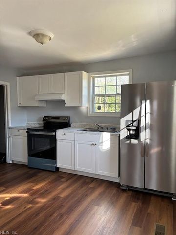 648 Ivy AVE, Newport News, VA 23607